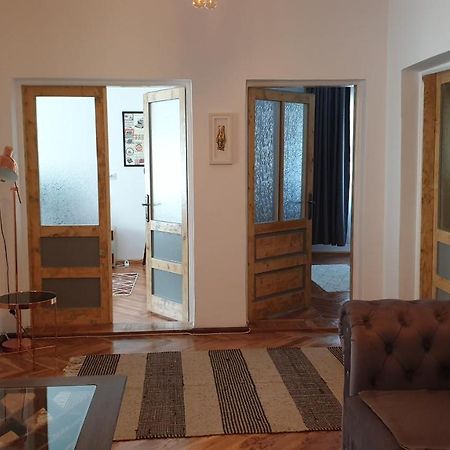 Casa Arion Apartment Baile Herculane Ngoại thất bức ảnh